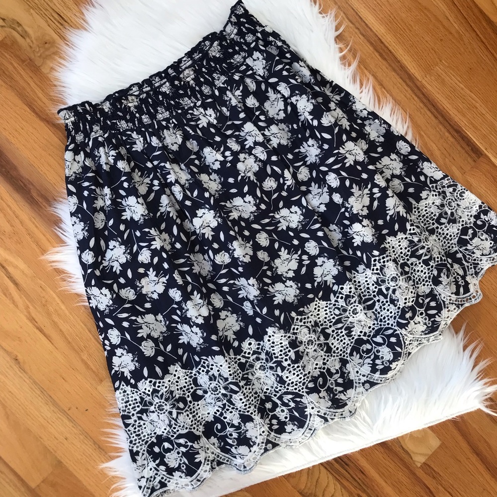 DownEast  floral lace midi skirt